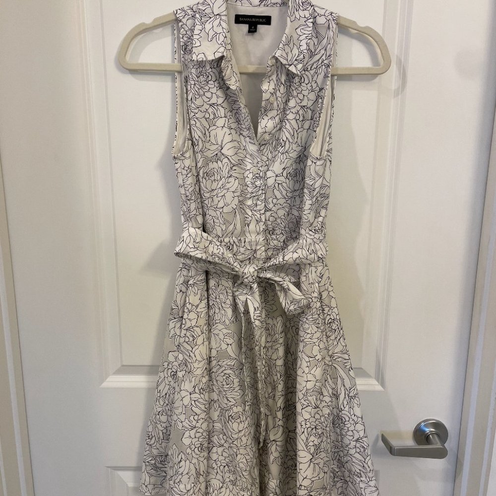 Banana Republic White Dress Floral Button Down | Size 4